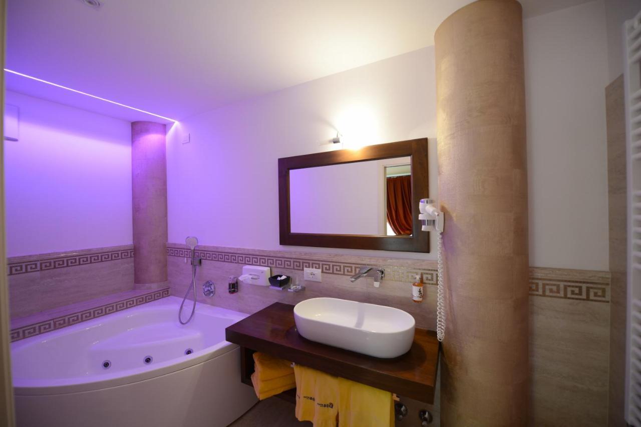 Hotel Sole Пассо-дель-Тонале Экстерьер фото