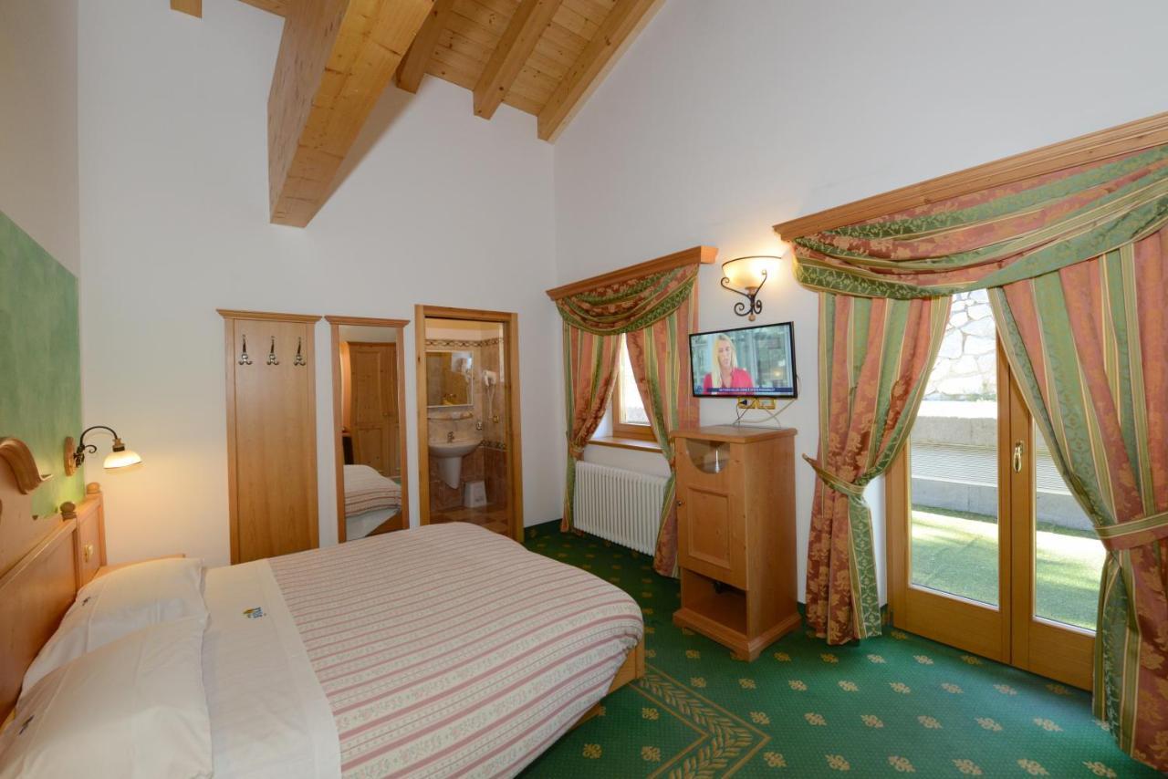 Hotel Sole Пассо-дель-Тонале Экстерьер фото
