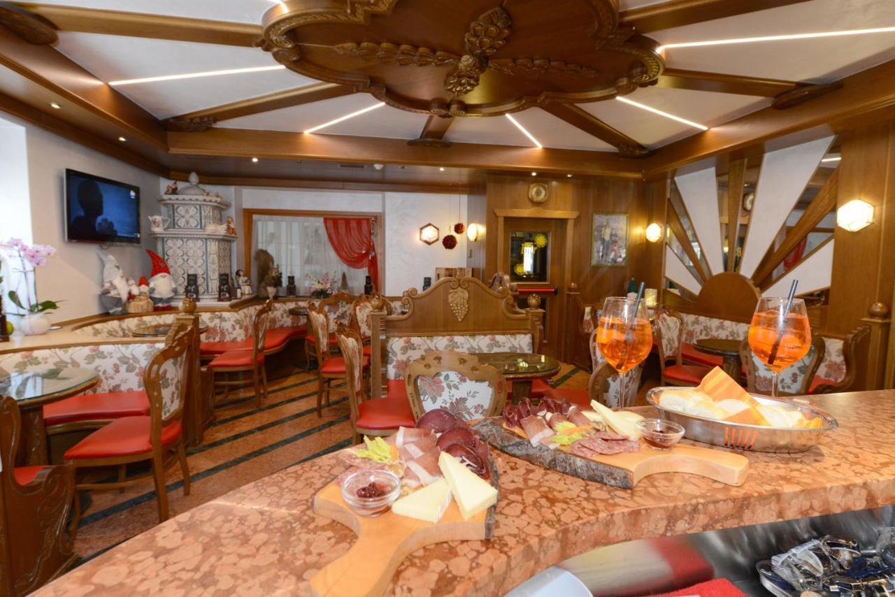 Hotel Sole Пассо-дель-Тонале Экстерьер фото