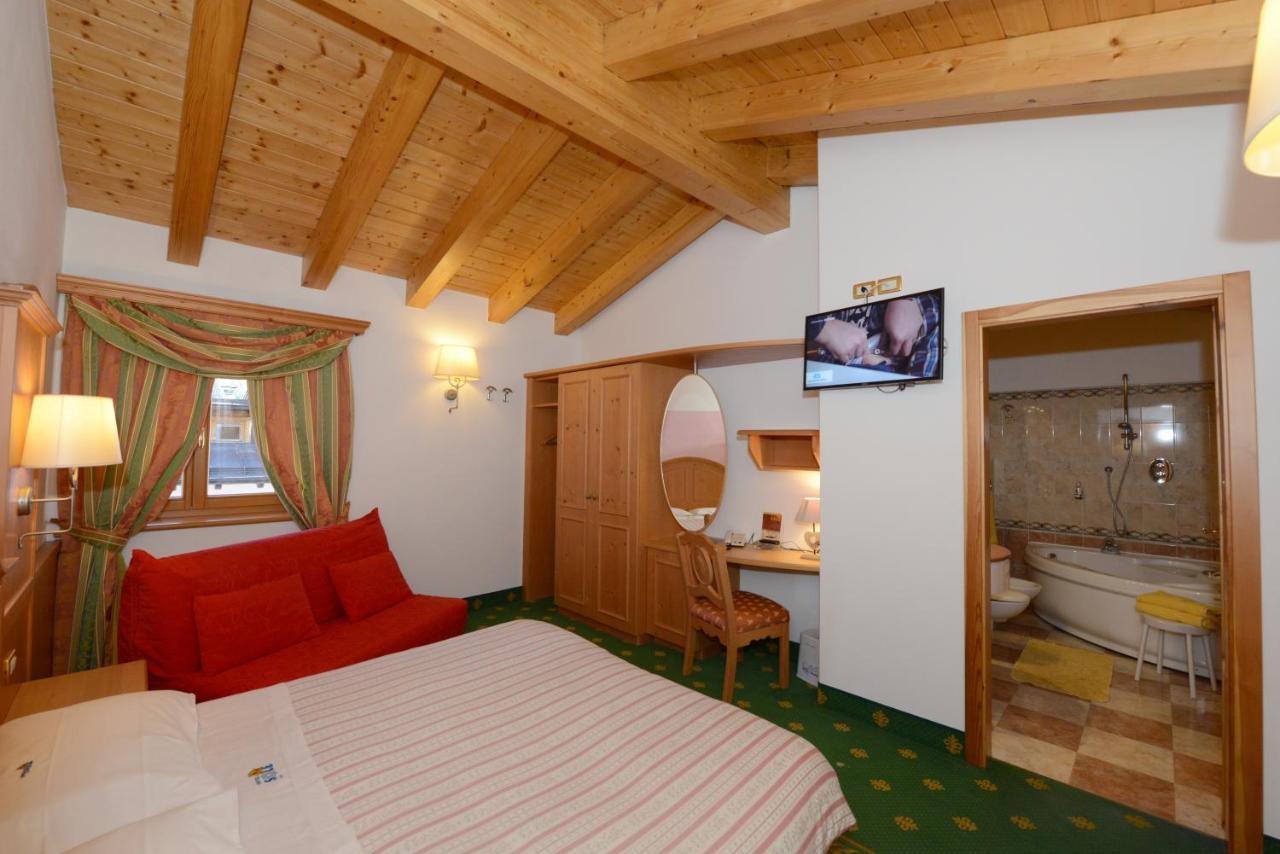 Hotel Sole Пассо-дель-Тонале Экстерьер фото