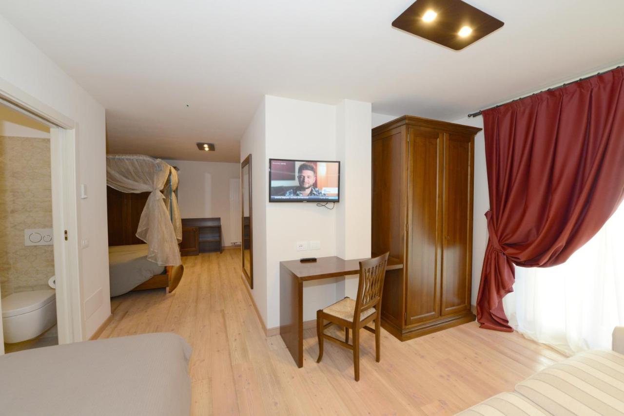 Hotel Sole Пассо-дель-Тонале Экстерьер фото