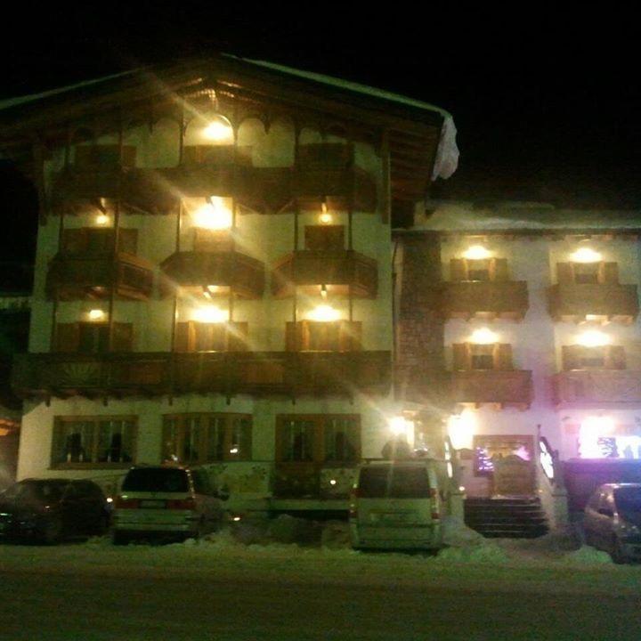 Hotel Sole Пассо-дель-Тонале Экстерьер фото