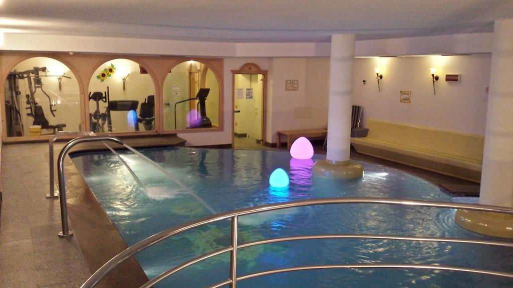 Hotel Sole Пассо-дель-Тонале Экстерьер фото